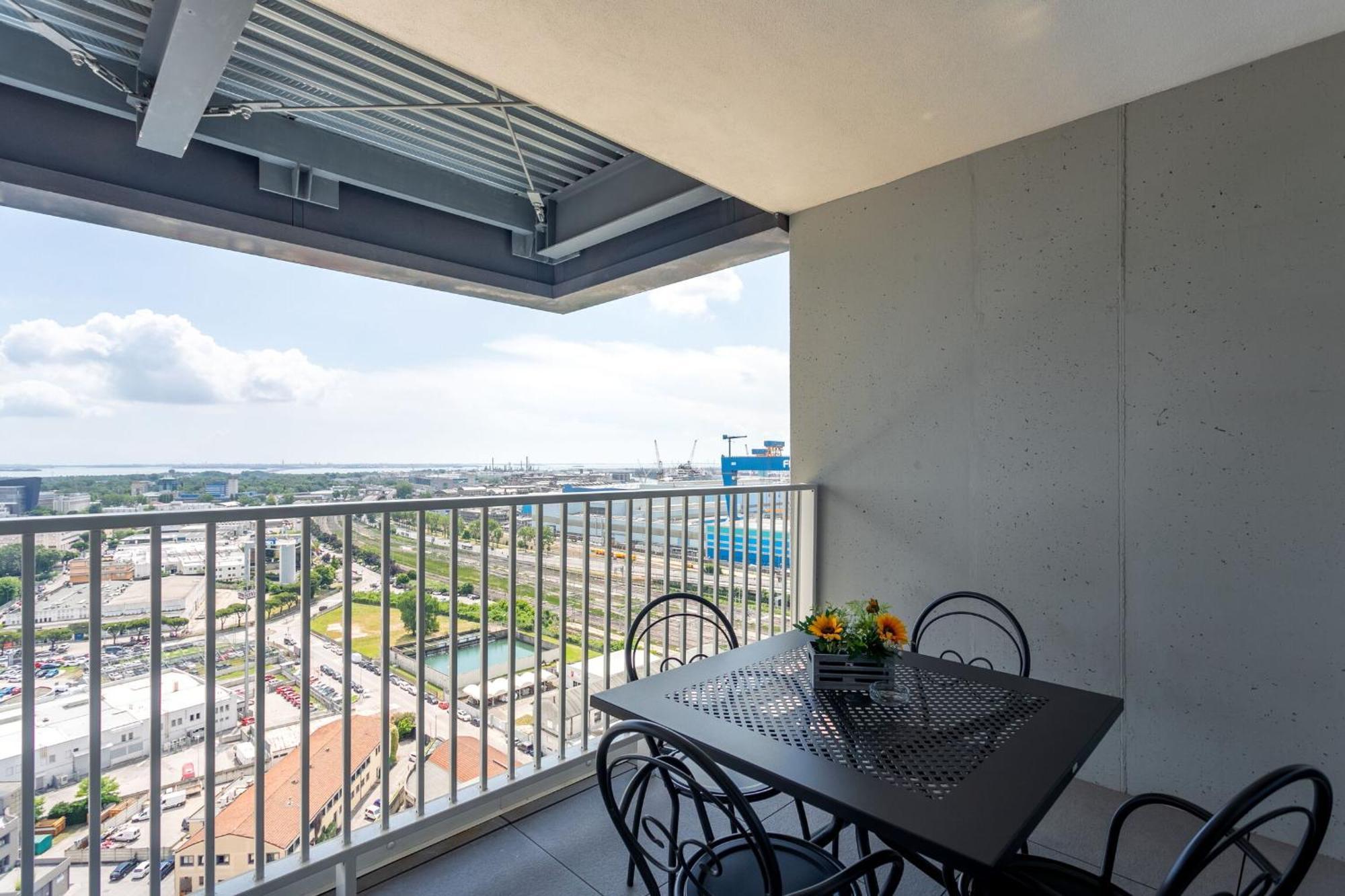 Htm Venice Suite By Halldis เมสเตร ภายนอก รูปภาพ