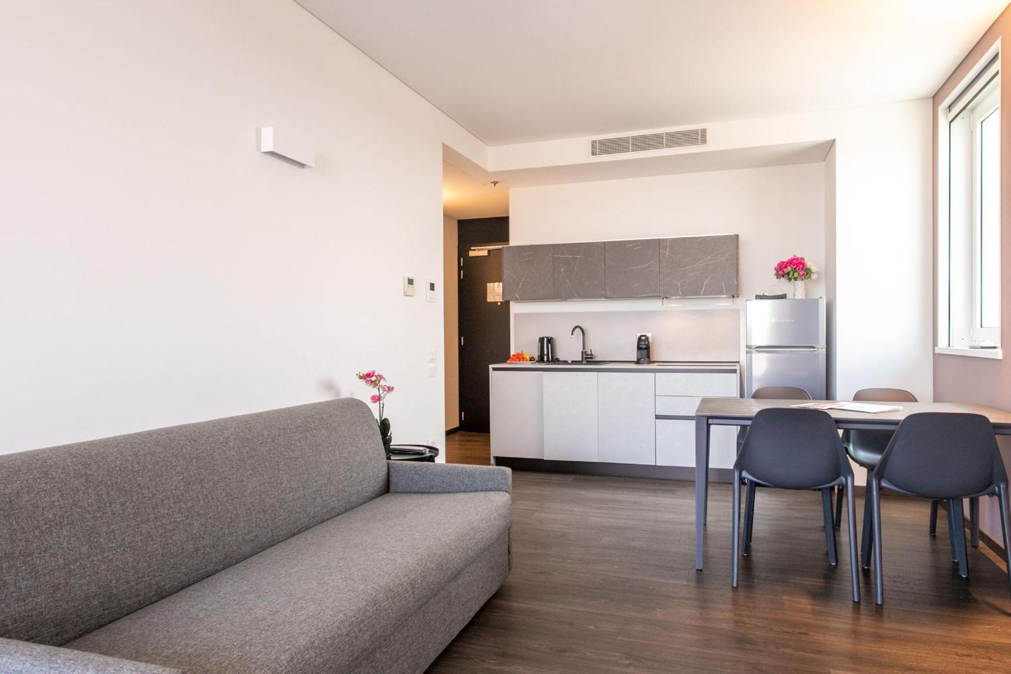 Htm Venice Suite By Halldis เมสเตร ภายนอก รูปภาพ